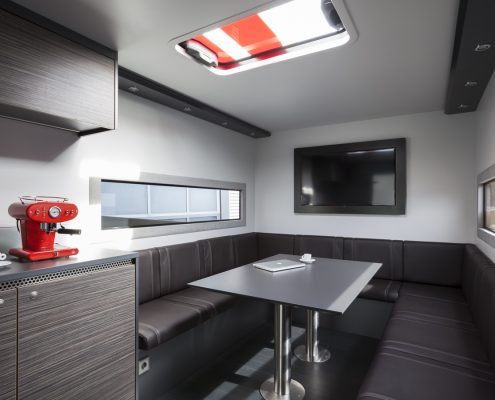 WP Racing Systems Racetrailer - Office